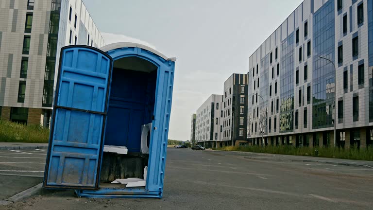 Best VIP or Luxury Restroom Trailers  in Deer Park, TX